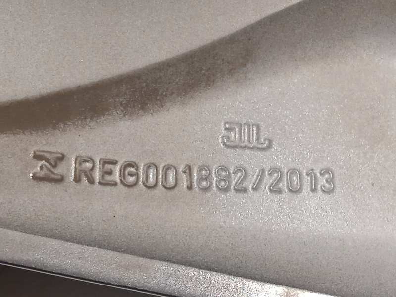 Recambio de llanta para land rover discovery sport hse referencia OEM IAM FK721007JB  LR070382