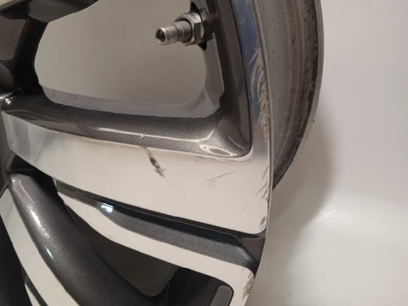 Recambio de llanta para land rover discovery sport hse referencia OEM IAM FK721007JB  LR070382