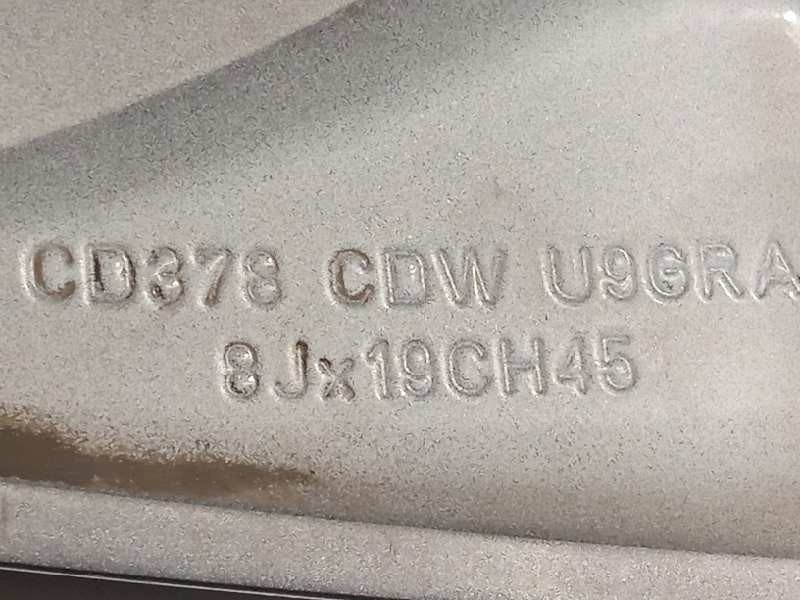 Recambio de llanta para land rover discovery sport hse referencia OEM IAM FK721007JB  LR070382