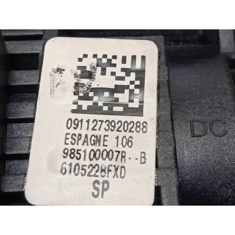 Recambio de airbag delantero izquierdo para renault megane iii berlina 5 p dynamique referencia OEM IAM 985100007R  