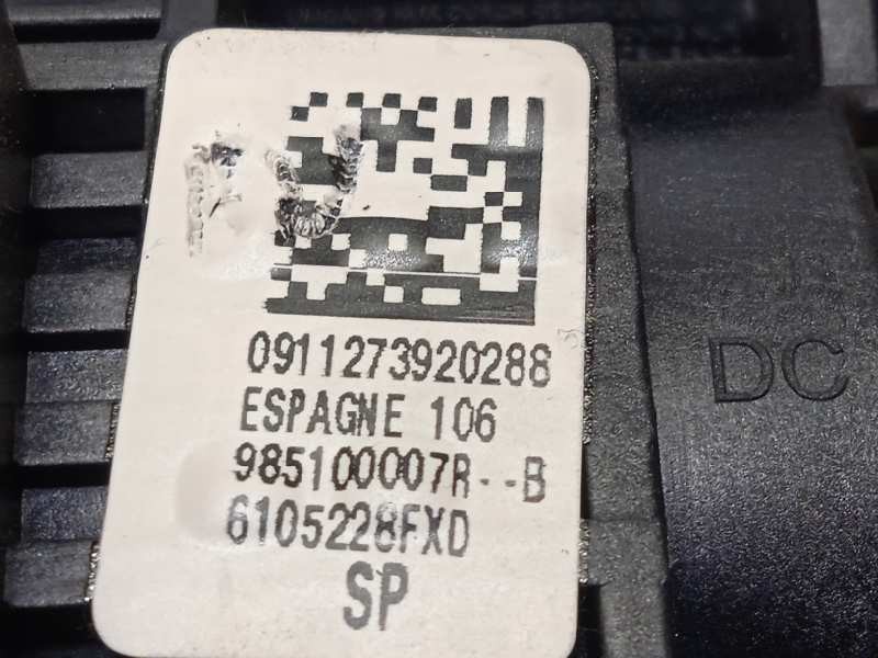 Recambio de airbag delantero izquierdo para renault megane iii berlina 5 p dynamique referencia OEM IAM 985100007R  