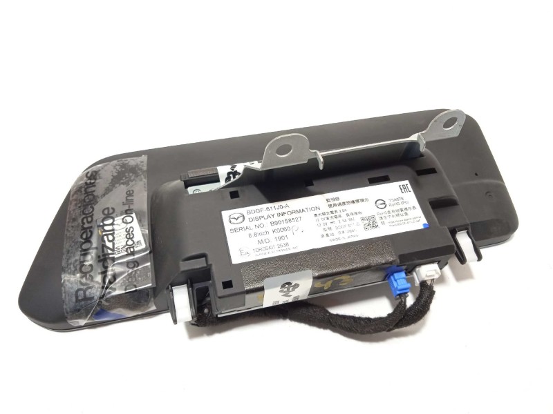 Recambio de pantalla multifuncion para mazda 3 berlina (bp) referencia OEM IAM BDGF611J0A  BDGF