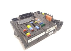 Recambio de caja reles / fusibles para volvo xc90 2.4 diesel cat referencia OEM IAM 30728512   2