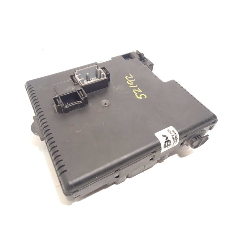 Recambio de caja reles / fusibles para volvo xc90 2.4 diesel cat referencia OEM IAM 30728512  