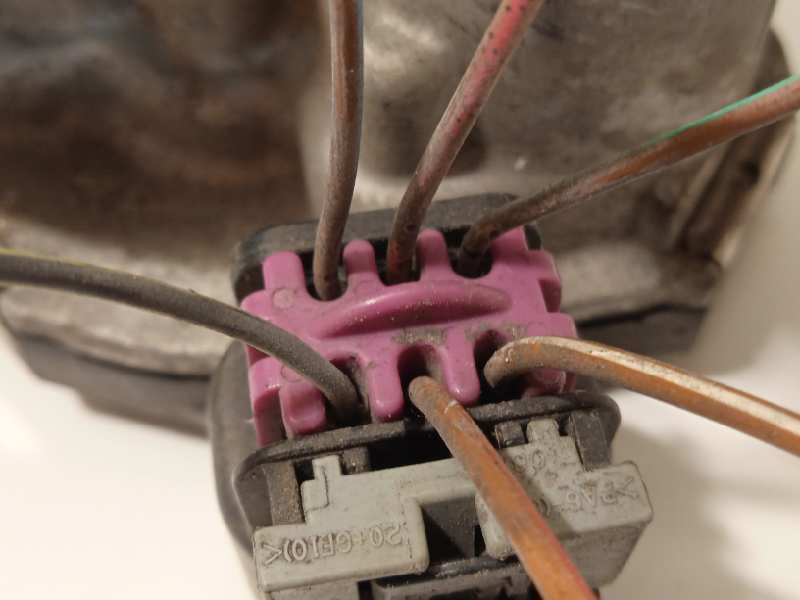 Recambio de caja mariposa para opel corsa d selective referencia OEM IAM 55562270  0280750483