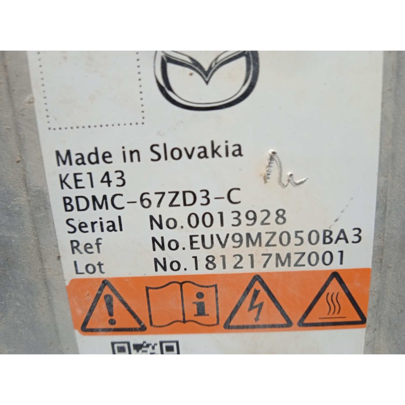 Recambio de convertidor potencia para mazda 3 berlina (bp) referencia OEM IAM BDMC67ZD3C  