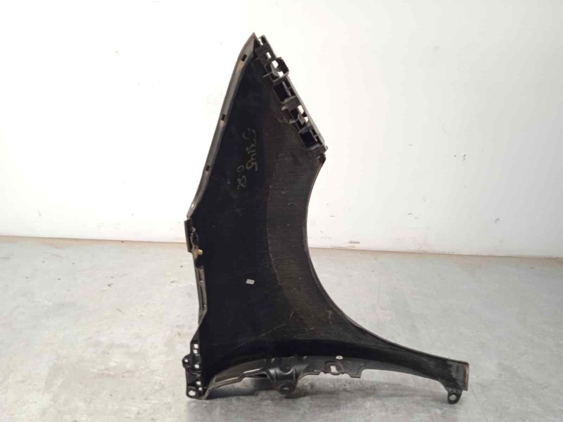 Recambio de aleta delantera izquierda para peugeot 5008 style referencia OEM IAM 7840Y7  