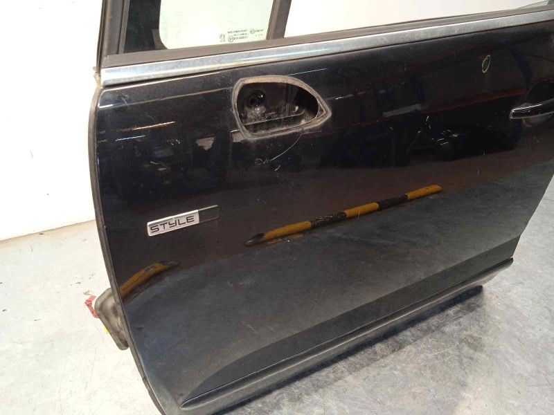 Recambio de puerta delantera izquierda para peugeot 5008 style referencia OEM IAM 9002AR  