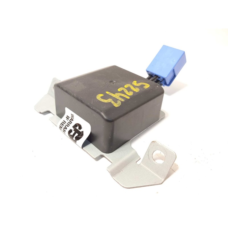 Recambio de antena para mazda 3 berlina (bp) referencia OEM IAM BDMD66T30  