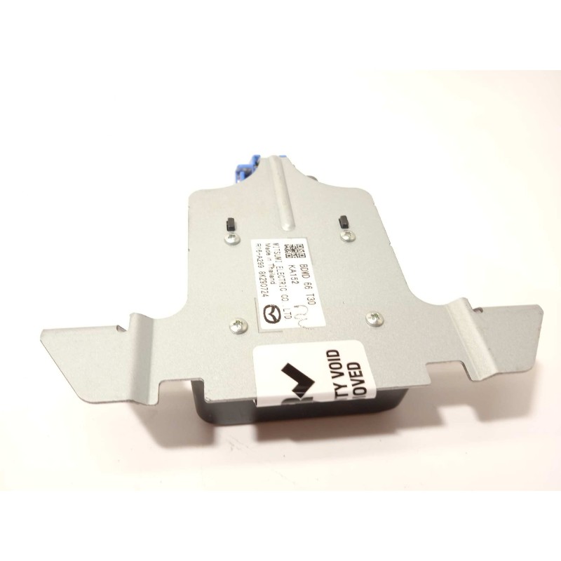 Recambio de antena para mazda 3 berlina (bp) referencia OEM IAM BDMD66T30  