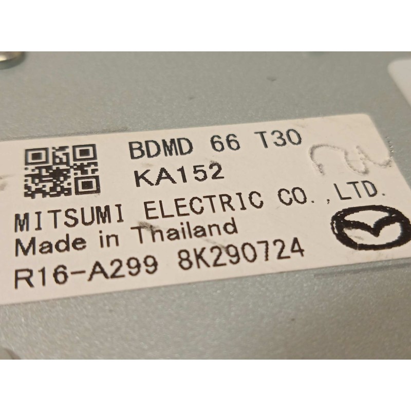 Recambio de antena para mazda 3 berlina (bp) referencia OEM IAM BDMD66T30  