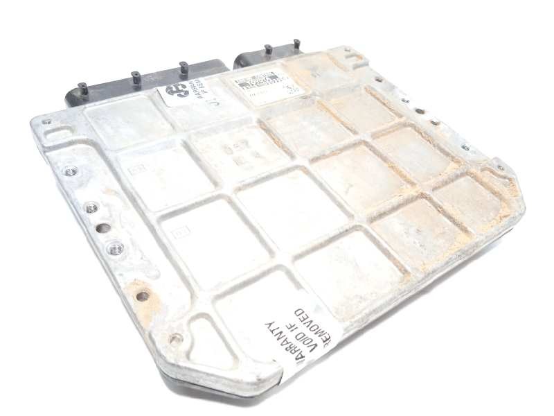 Recambio de centralita motor uce para toyota avensis (t27) active referencia OEM IAM 8966105D30  MB2759000181