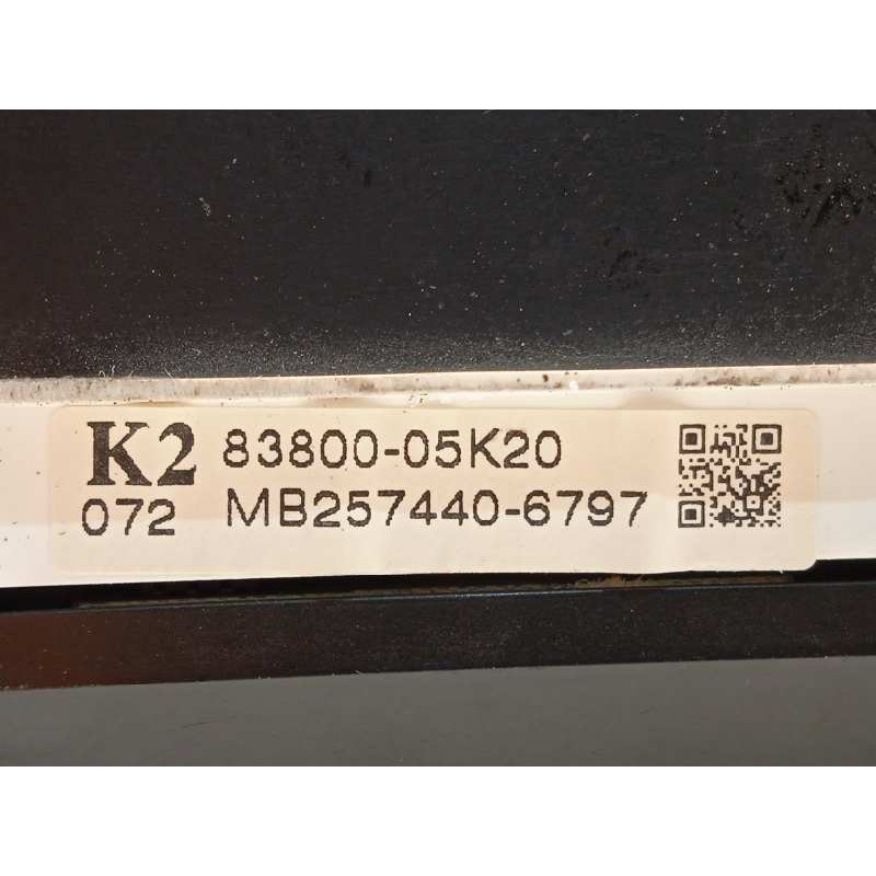 Recambio de cuadro instrumentos para toyota avensis (t27) active referencia OEM IAM 8380005K20  MB2574406797