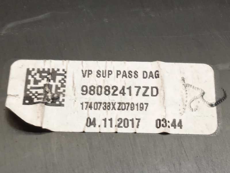 Recambio de guantera para peugeot traveller 2.0 blue hdi referencia OEM IAM 98082417ZD  