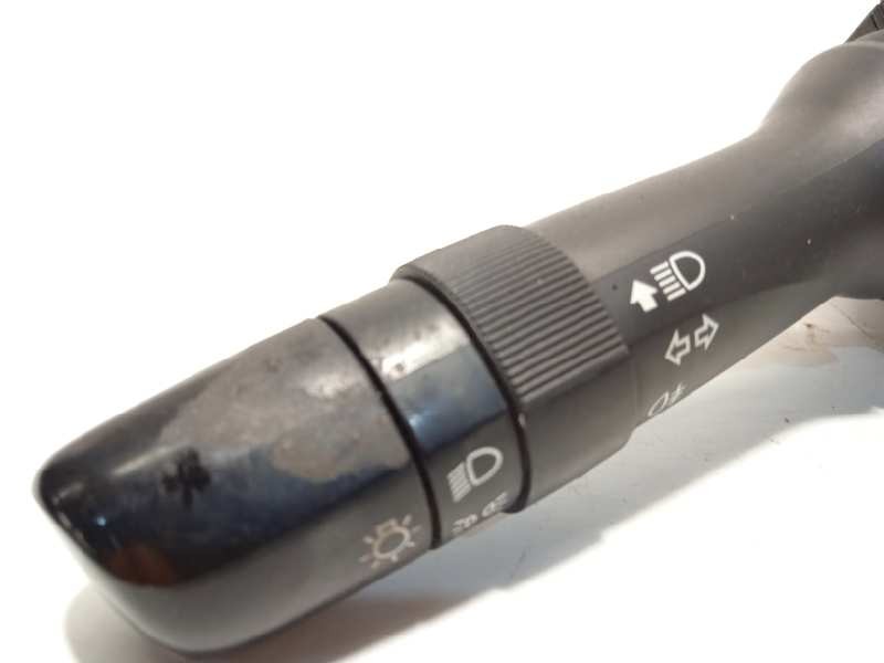 Recambio de mando intermitentes para toyota avensis (t27) active referencia OEM IAM 8414005190  8465205180