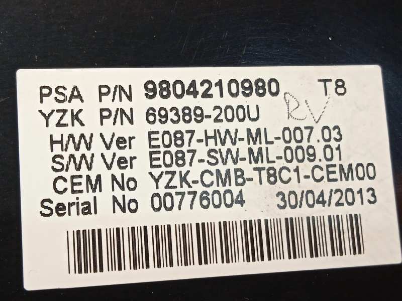 Recambio de cuadro instrumentos para peugeot 5008 active referencia OEM IAM 9804210980  