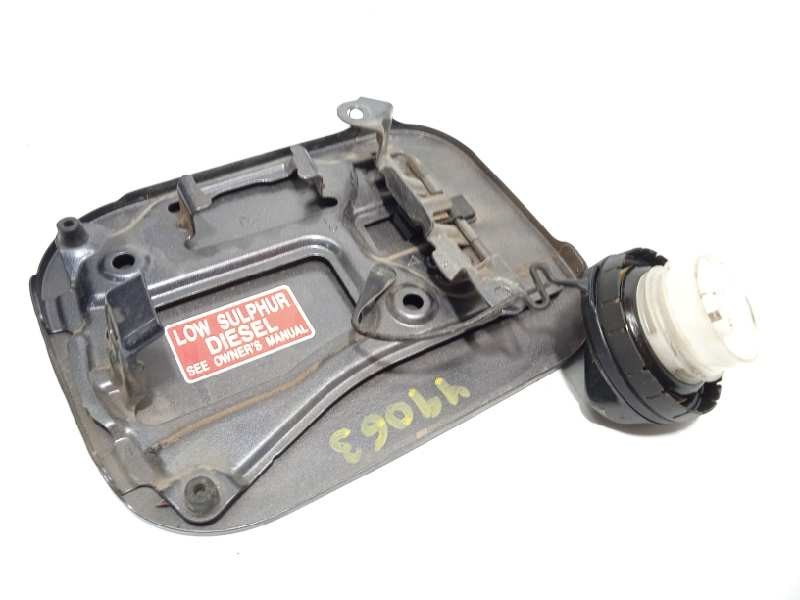 Recambio de tapa exterior combustible para toyota avensis (t27) active referencia OEM IAM 7735005030  