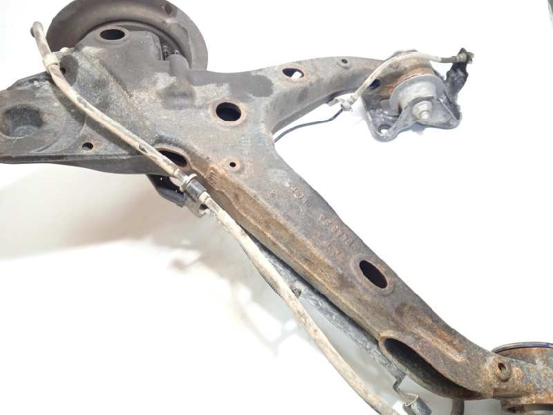 Recambio de mangueta trasera derecha para peugeot traveller 2.0 blue hdi referencia OEM IAM 9807504980  9819074780