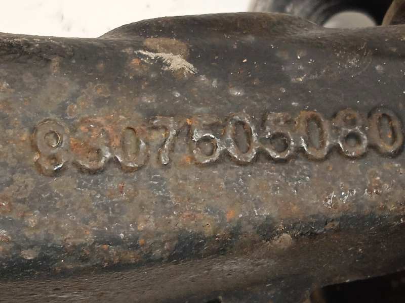 Recambio de mangueta trasera izquierda para peugeot traveller 2.0 blue hdi referencia OEM IAM 9807505080  9819074780