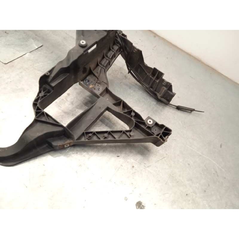 Recambio de panel frontal para bmw x3 (e83) 2.0d referencia OEM IAM 51643419945  