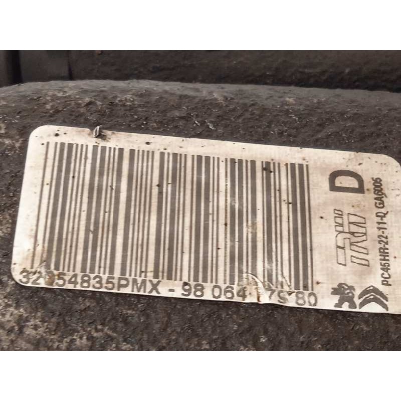 Recambio de pinza freno trasera derecha para peugeot traveller 2.0 blue hdi referencia OEM IAM 9806477980  32054835PMX