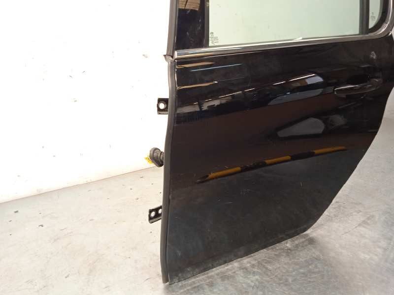 Recambio de puerta trasera izquierda para peugeot 308 allure referencia OEM IAM 9802165680  