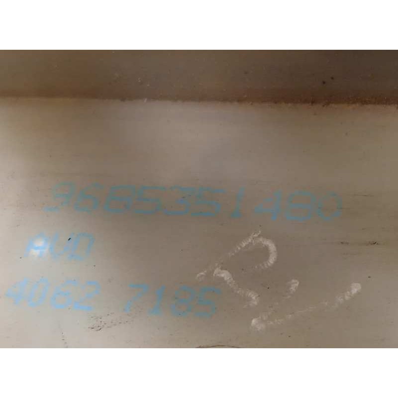 Recambio de cerradura puerta delantera derecha para citroën c4 lim. seduction referencia OEM IAM 9685351480  