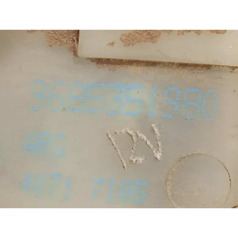 Recambio de cerradura puerta trasera izquierda para citroën c4 lim. seduction referencia OEM IAM 9685351980  