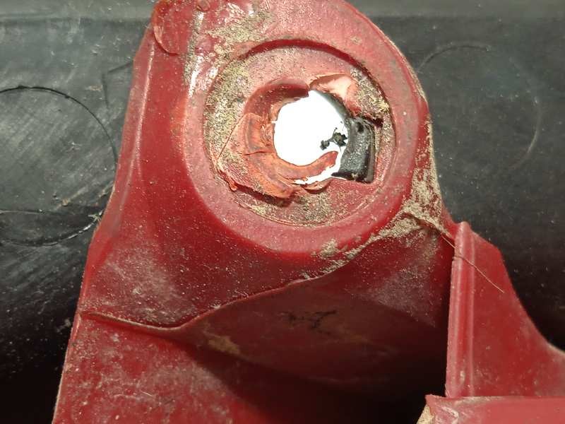 Recambio de piloto trasero derecho para renault clio iii 1.5 dci diesel referencia OEM IAM 8200886946  