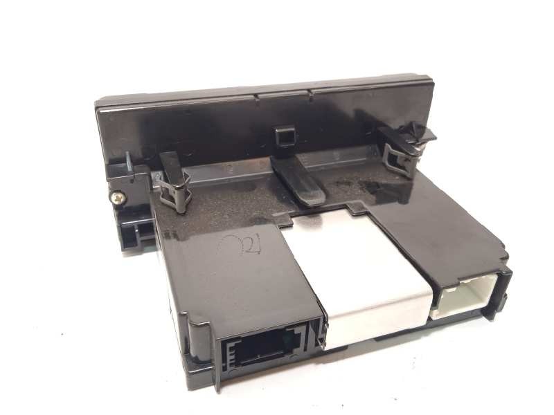 Recambio de pantalla multifuncion para volvo v50 familiar 1.8 kinetic referencia OEM IAM 30797719  