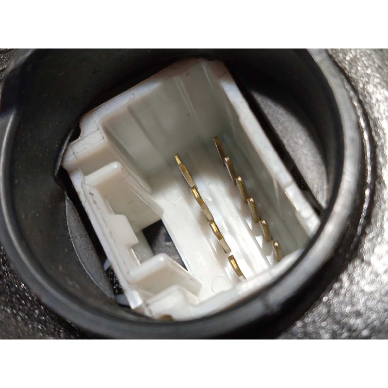 Recambio de cerradura puerta delantera izquierda para lexus nx 300h 4wd referencia OEM IAM 6904053100  