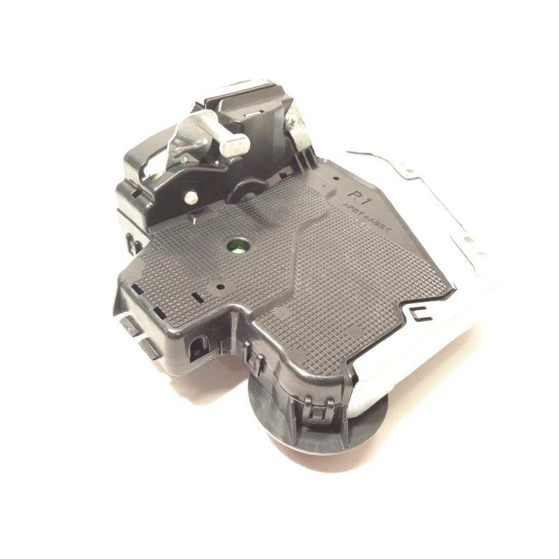 Recambio de cerradura puerta trasera derecha para lexus nx 300h 4wd referencia OEM IAM 6905012410  