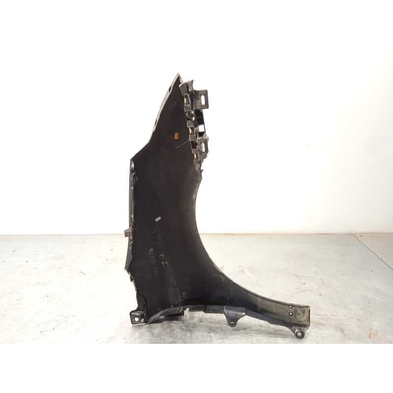 Recambio de aleta delantera izquierda para citroën c4 sedan collection referencia OEM IAM 9813899880  