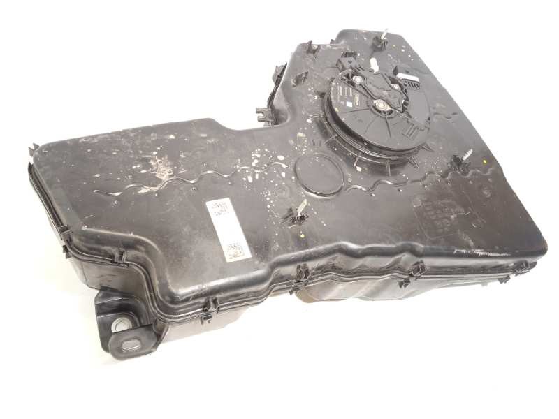 Recambio de deposito aditivo fap adblue para skoda kodiaq 2.0 tdi referencia OEM IAM 5QF131877N  5Q0131969E