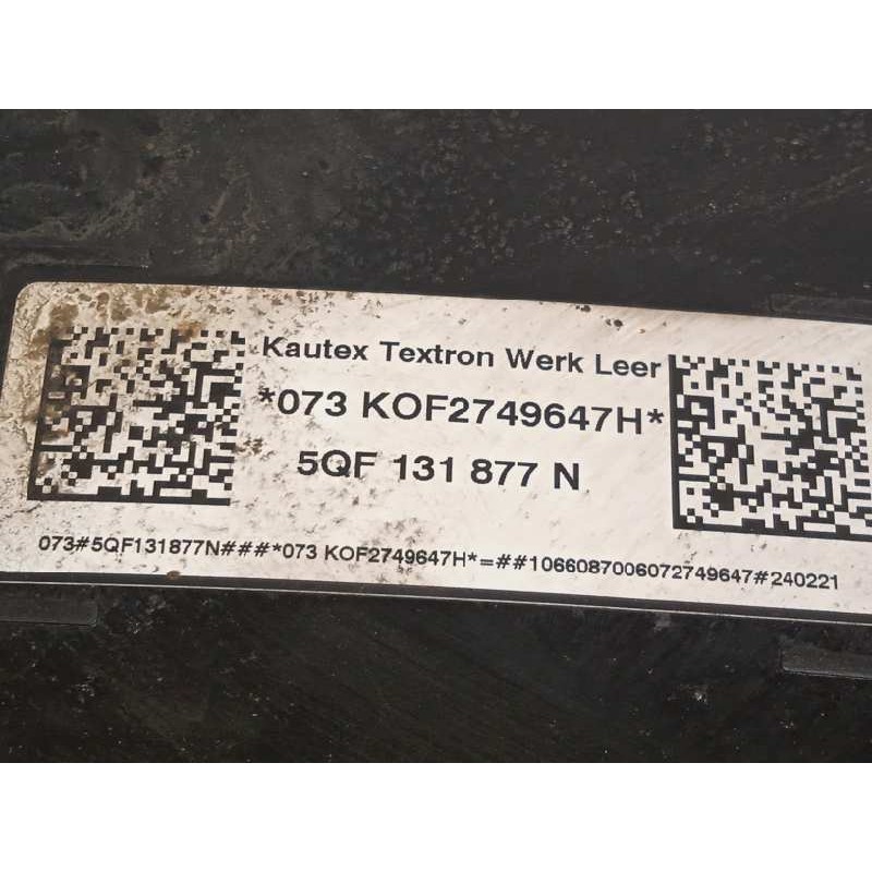 Recambio de deposito aditivo fap adblue para skoda kodiaq 2.0 tdi referencia OEM IAM 5QF131877N  5Q0131969E