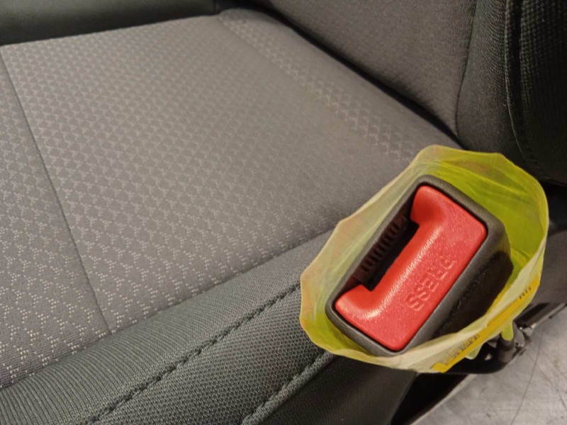 Recambio de asiento delantero derecho para kia e - niro hibrido referencia OEM IAM NOREF  