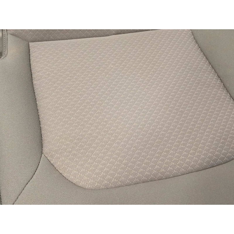 Recambio de asientos traseros para kia e - niro hibrido referencia OEM IAM 89160AT000A3T  