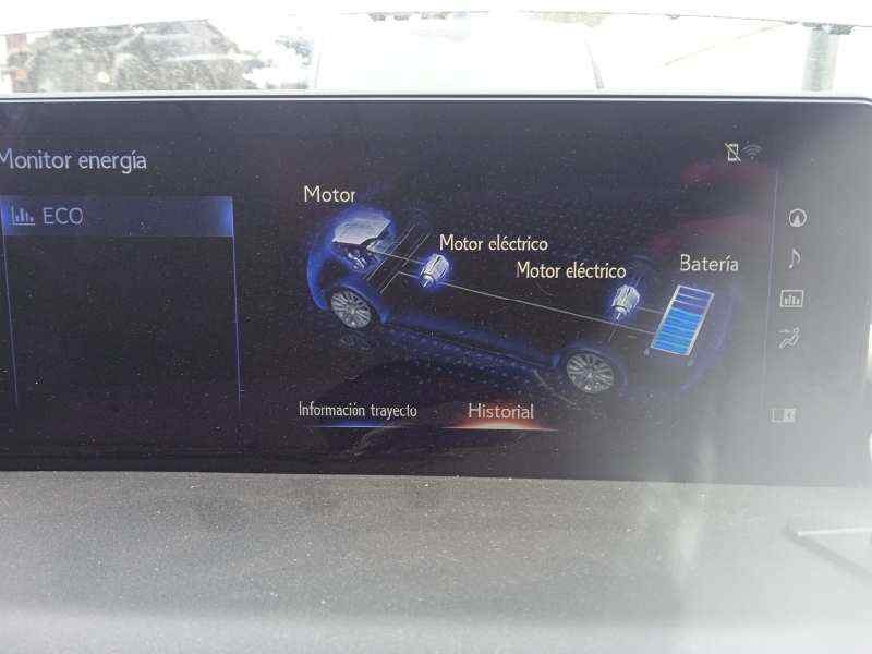Recambio de pantalla multifuncion para lexus nx 300h 4wd referencia OEM IAM 8611078040  4622004673