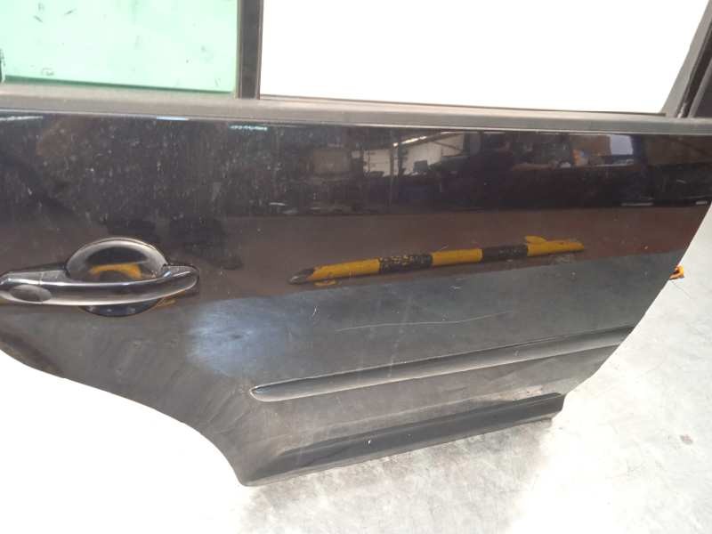 Recambio de puerta trasera derecha para volkswagen touran (1t1) 2.0 tdi referencia OEM IAM 1T0833056R  