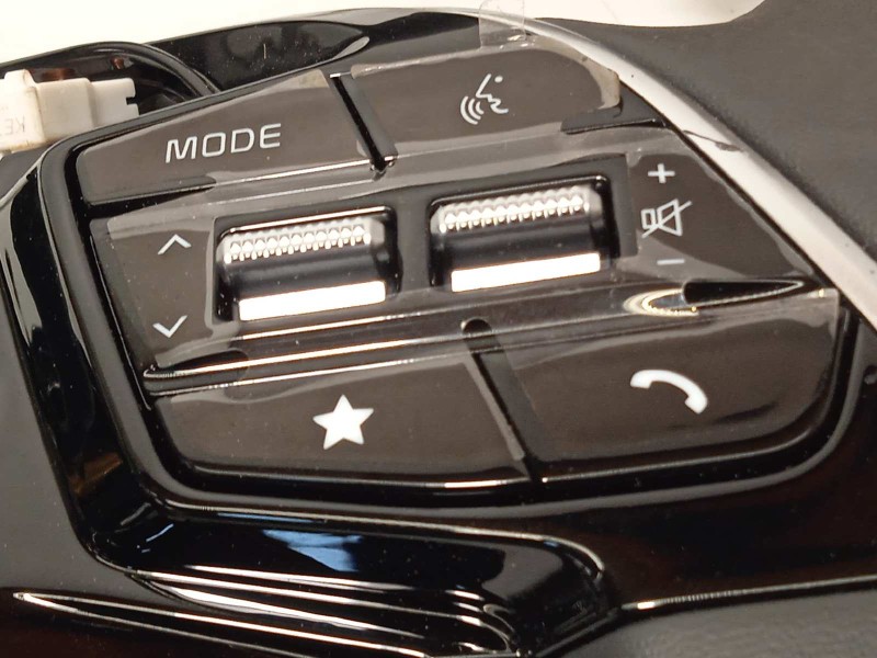 Recambio de volante para kia e - niro hibrido referencia OEM IAM 56100AT430CCV  56100AT430DFS