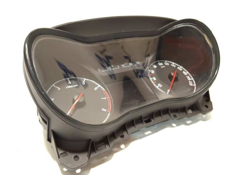 Recambio de cuadro instrumentos para opel corsa e 1.4 referencia OEM IAM 39129457  367030224