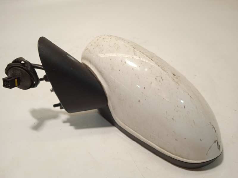 Recambio de retrovisor izquierdo para opel corsa e 1.4 referencia OEM IAM 13187615  