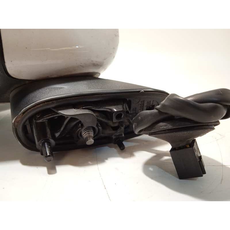 Recambio de retrovisor izquierdo para opel corsa e 1.4 referencia OEM IAM 13187615  