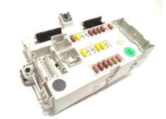 Recambio de caja reles / fusibles para fiat 500 l (330) pop star referencia OEM IAM 52007597   2