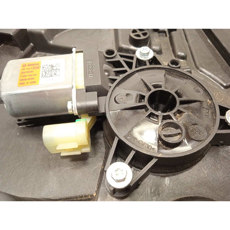Recambio de elevalunas trasero derecho para kia e - niro hibrido referencia OEM IAM 83480AT000  83460AT000