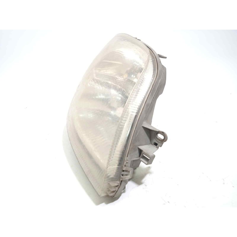 Recambio de faro derecho para renault mascott fg 150. 35/55/65 cabina individual referencia OEM IAM 8200163518  