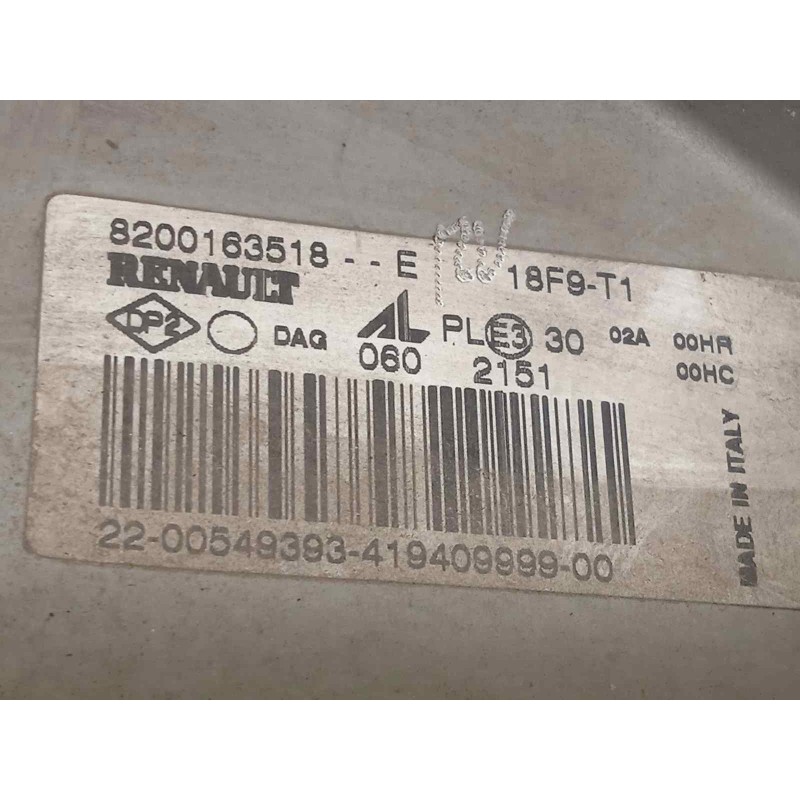 Recambio de faro derecho para renault mascott fg 150. 35/55/65 cabina individual referencia OEM IAM 8200163518  