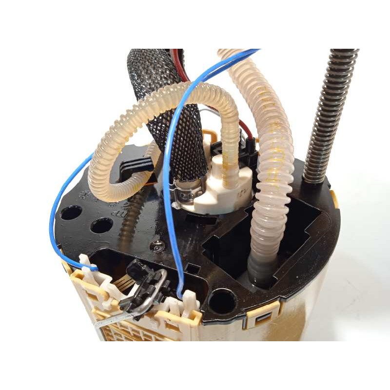 Recambio de bomba combustible para opel astra k lim. 5türig 1.6 cdti dpf referencia OEM IAM 13599386  