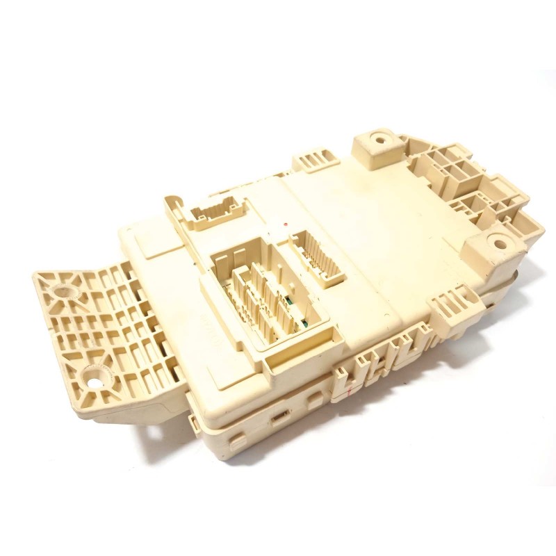 Recambio de caja reles / fusibles para kia e - niro hibrido referencia OEM IAM 91950AT180  