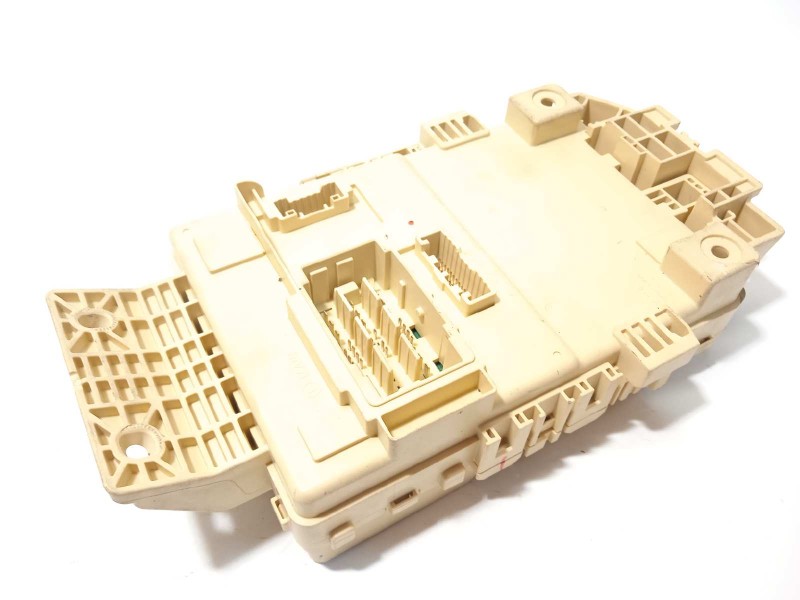 Recambio de caja reles / fusibles para kia e - niro hibrido referencia OEM IAM 91950AT180  